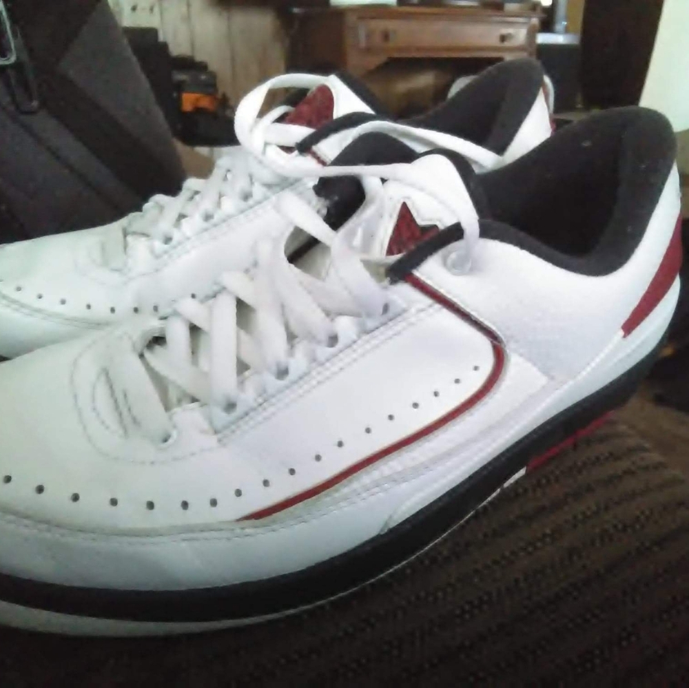 Air Jordans 2 Retro